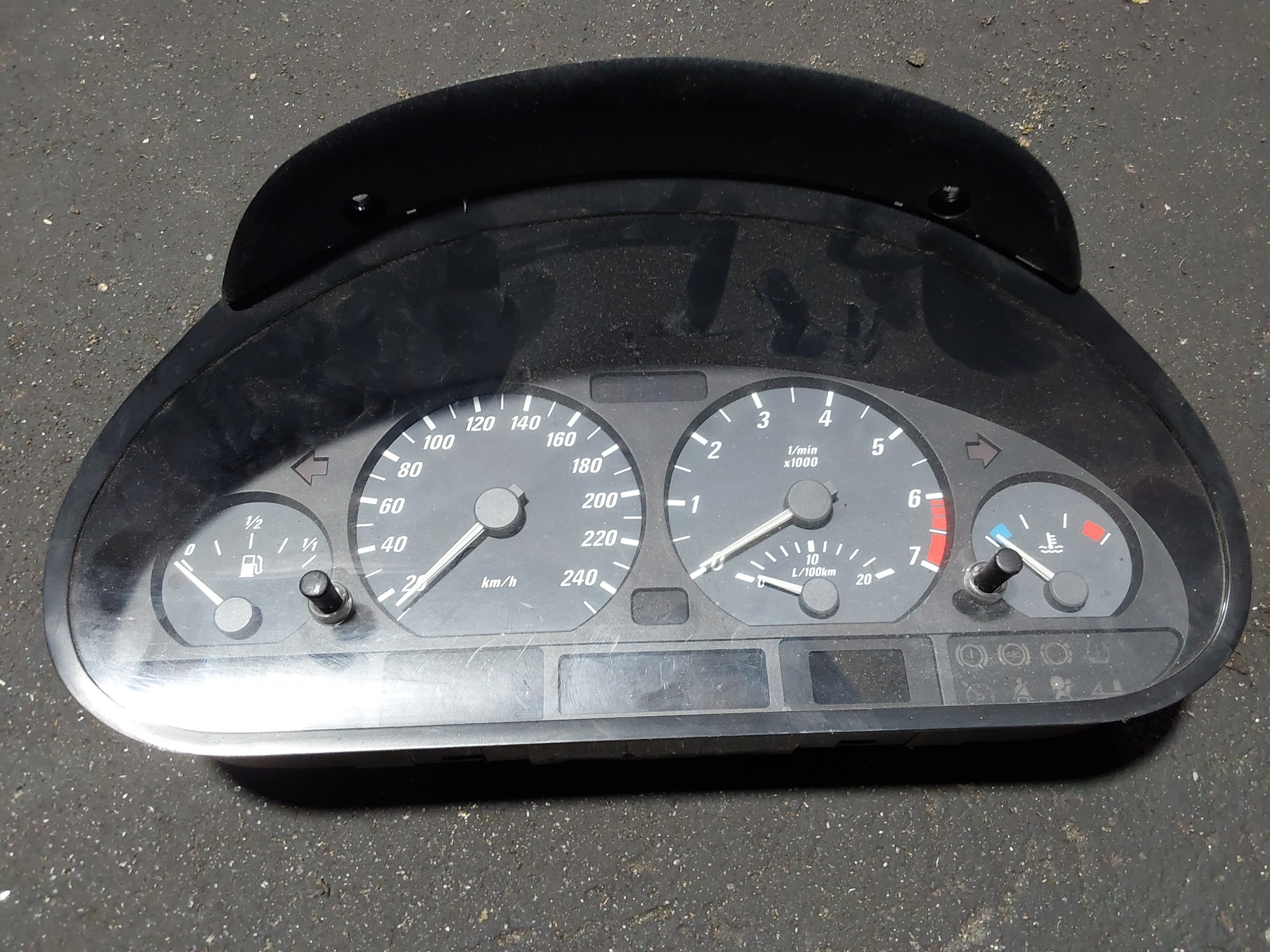Instrument Cluster